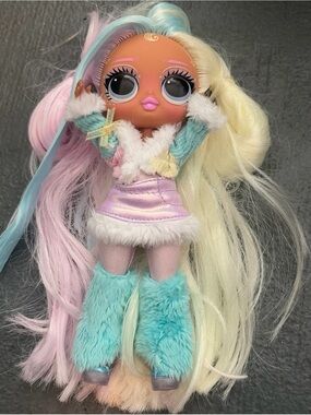 L.O.L. Surprise! Tweens Winter Snow Candylicious Fashion Doll 7 in
